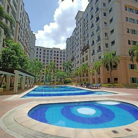 Taj'S Condotel Pasay Exterior foto